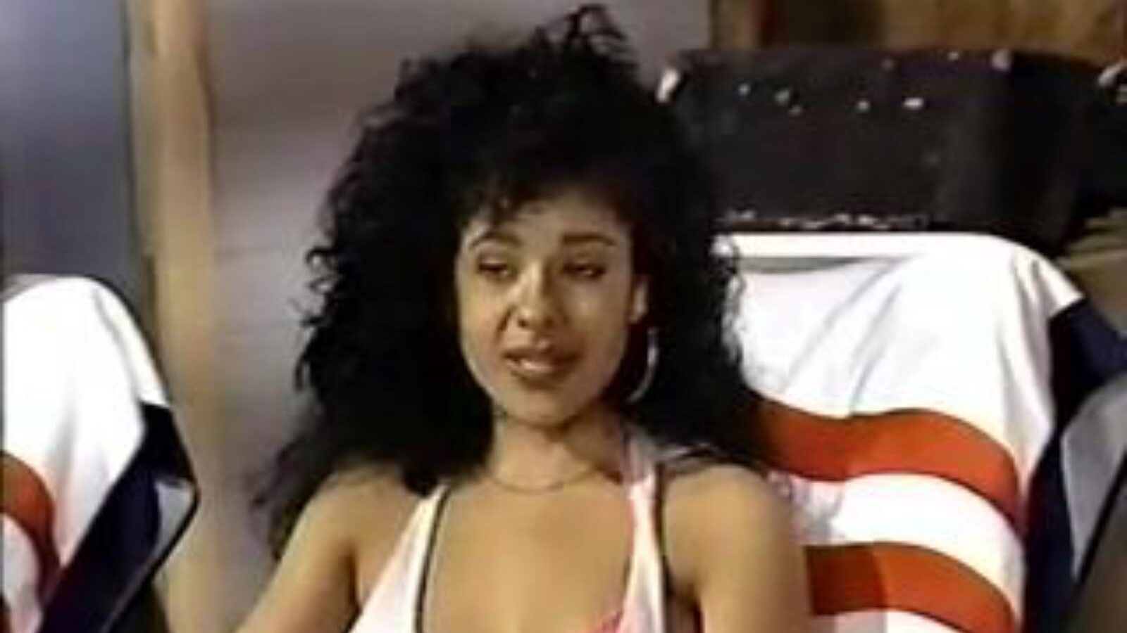 retro usa 693 90-ih: besplatni porno video iz 1992 0c - xhamster gledajte besplatno retro scene iz SAD-a 693 90-ih na grbavoj sceni na xhamsteru, sa najseksi bevyjem iz 1992., retro, besplatnim filmskim scenama u SAD-u i SAD-u