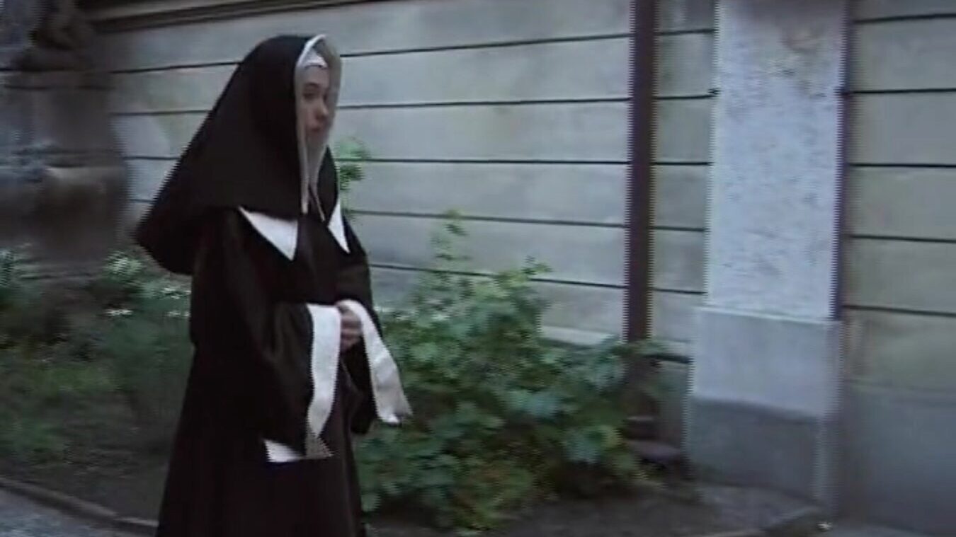 tysk nunna ger efter för frestelsen