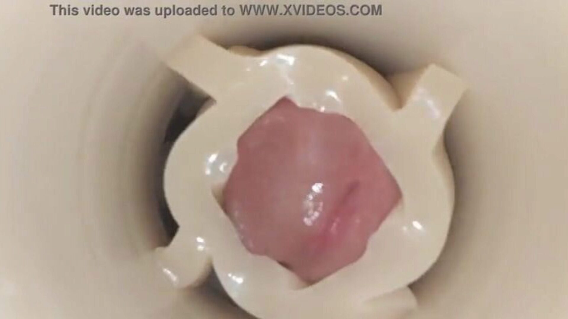 Groaning and nutting Inside fleshlight