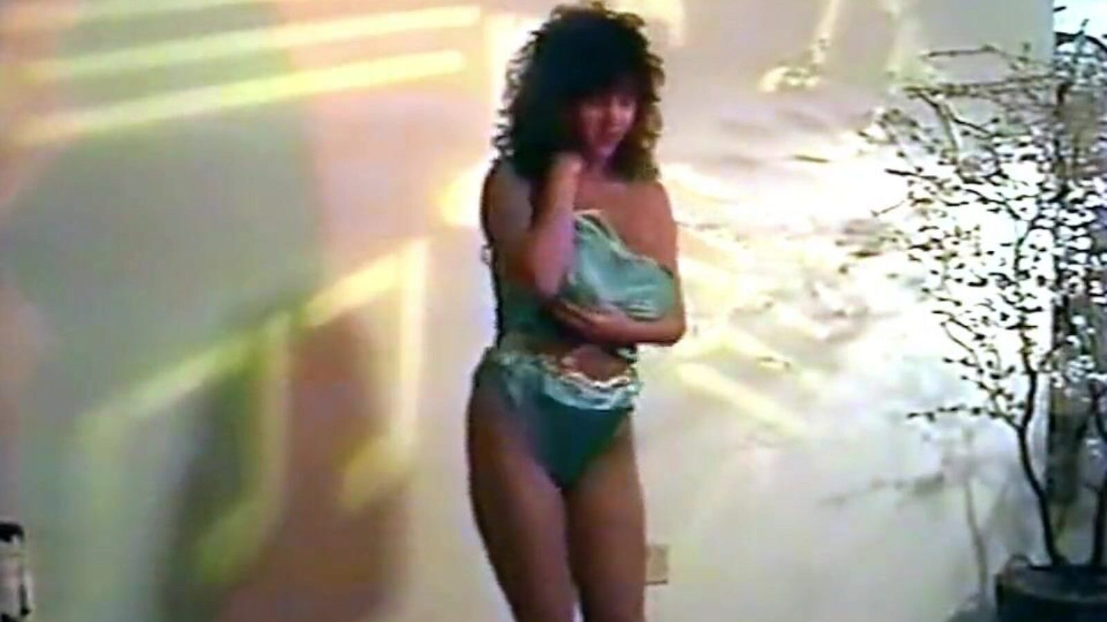 obsession - Danse de strip-tease de lingerie vintage des années 80 avec obsession de grosse montre - Danse de strip-tease de lingerie vintage des années 80 avec gros seins movie on xhamster - la base de données ultime de gros seins britanniques gratuits gros clips de tube pornographique HD
